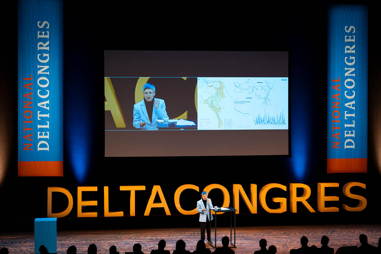 DeltaCongres01417