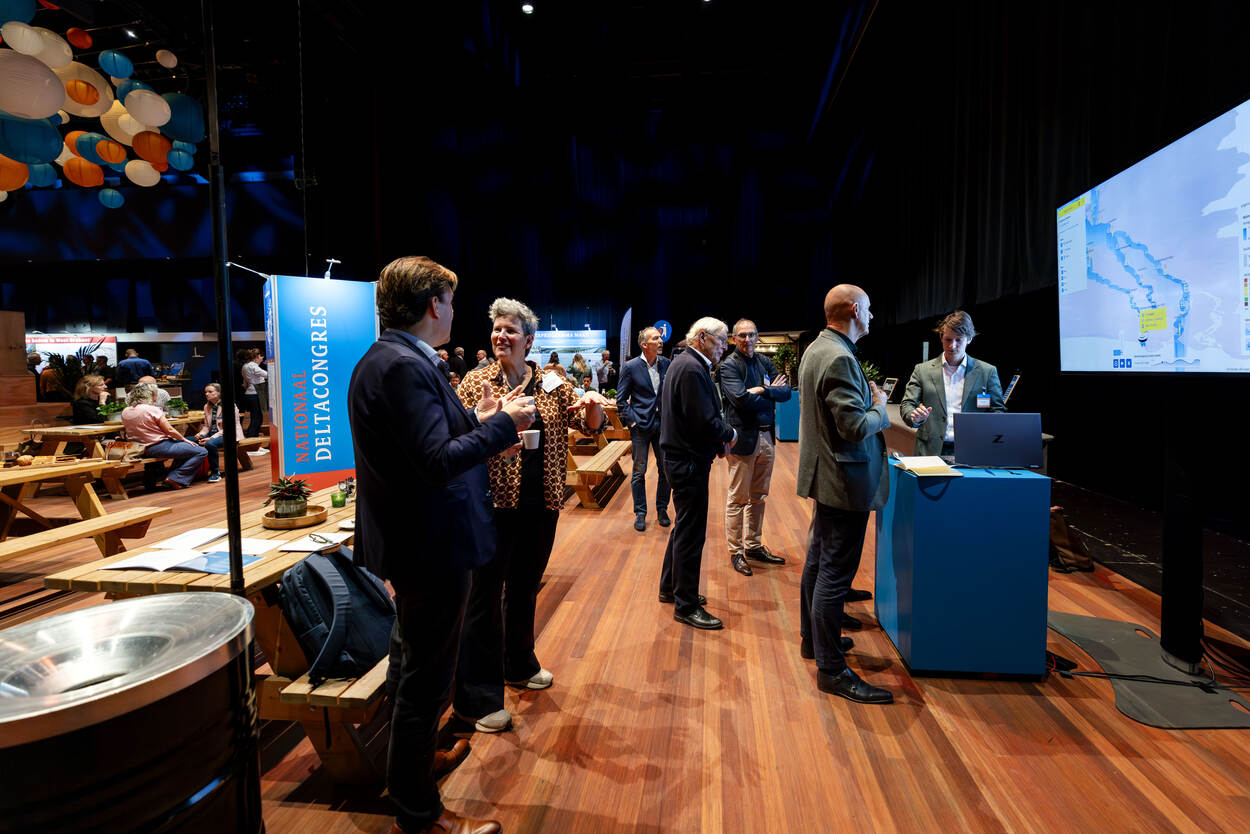 Mensen op het Deltacongres