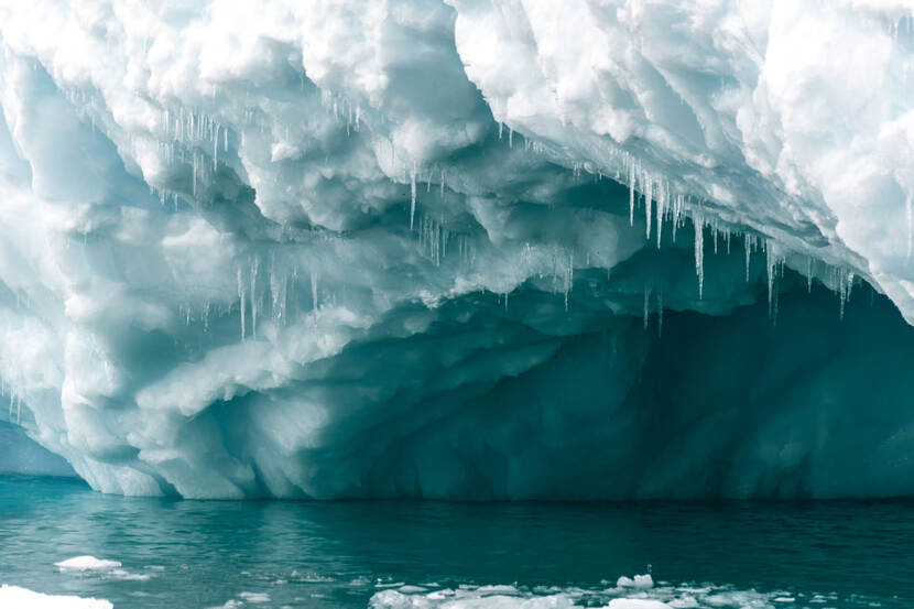 Foto van een ijsberg op Antarctica