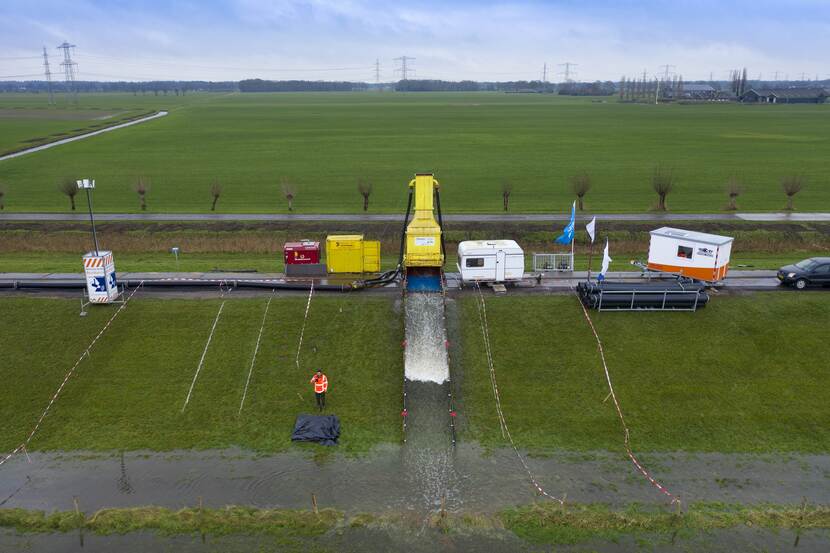 Actiefoto van Innovatieproject Gras op Zand (locatie Maatgravenweg in Zwolle)
